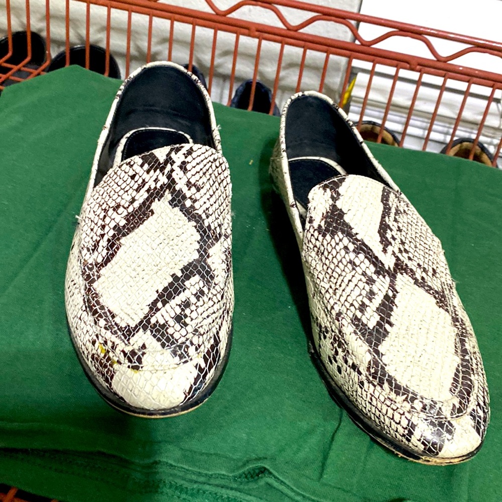 Ladies shoes size 6.5